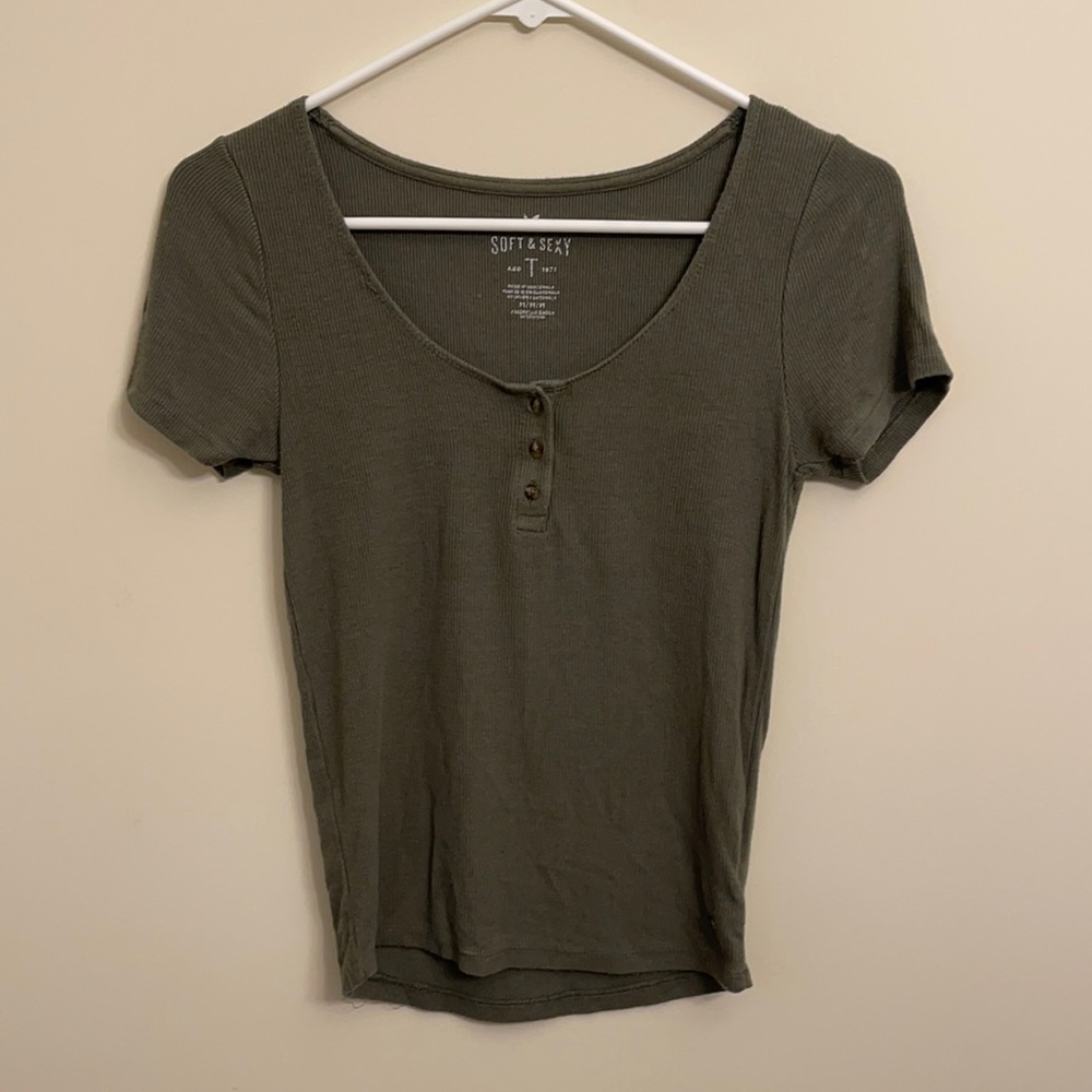 American Eagle Soft & Sexy Tee